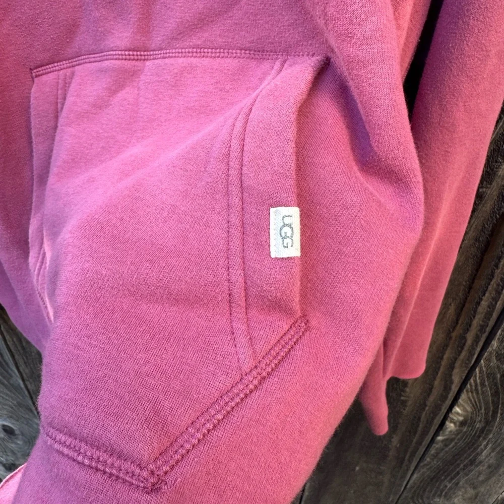 Ugg Hallidie Pinkish Red Crew Neck Short Pile Faux Fur Pullover size large - Picture 3 of 8
